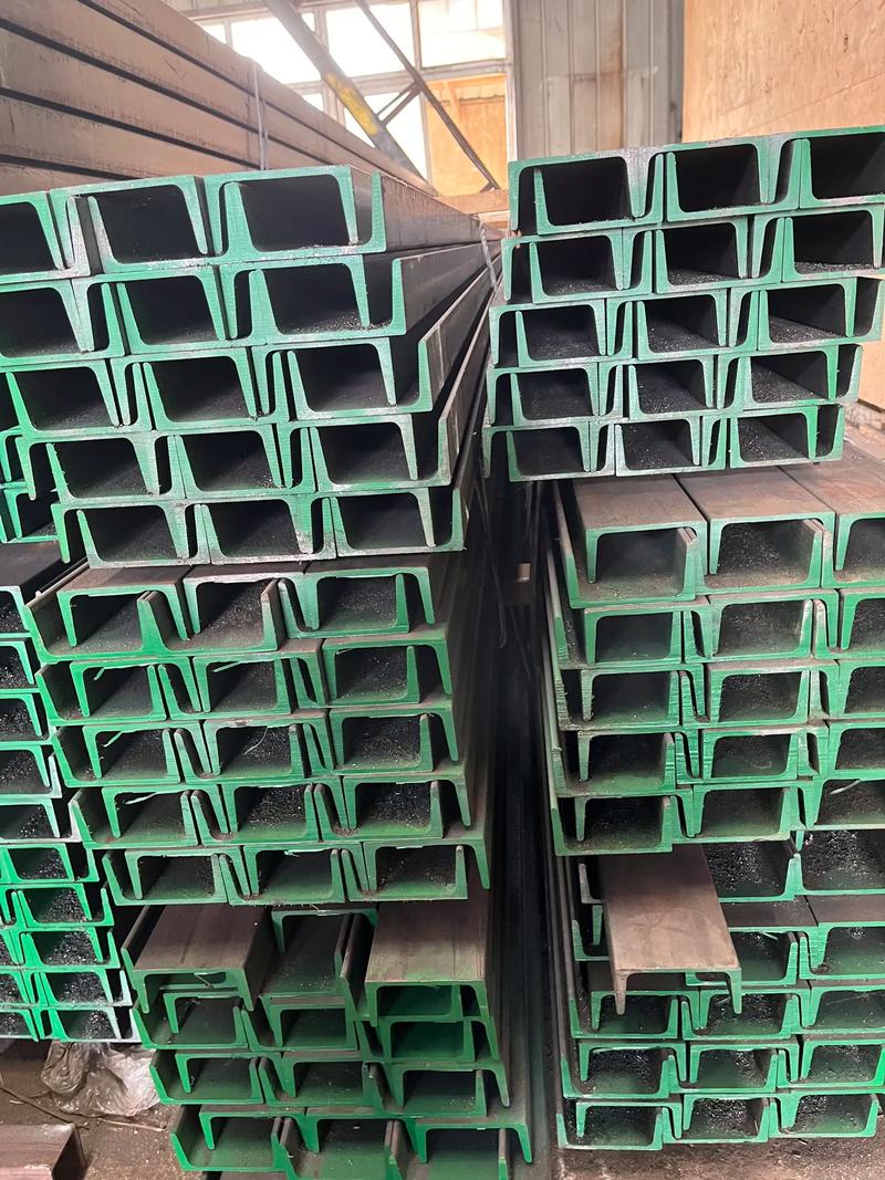 刚察幕墙槽钢插芯